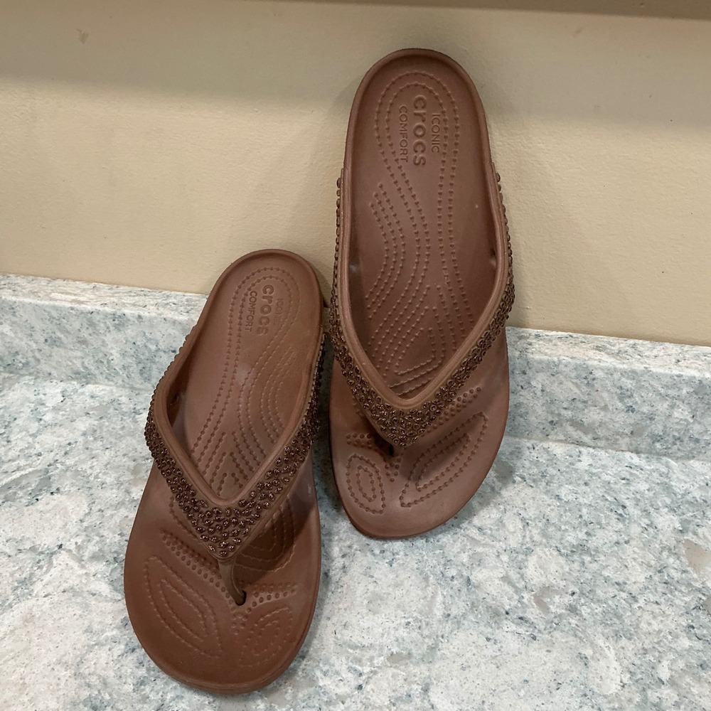 Crocs Flip Flops Kadee II Embellished Size 8 Brown Sparkle Thong Sandals Womens